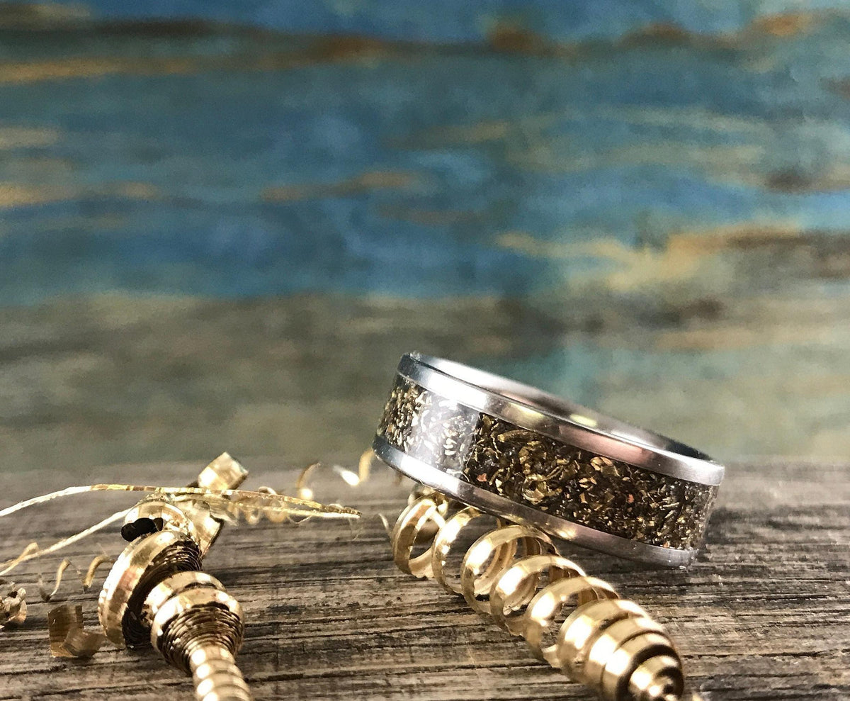 Recycled gold men's titanium wedding band with a 3.5mm width from RobandLean's rings, eco-friendly and stylish.