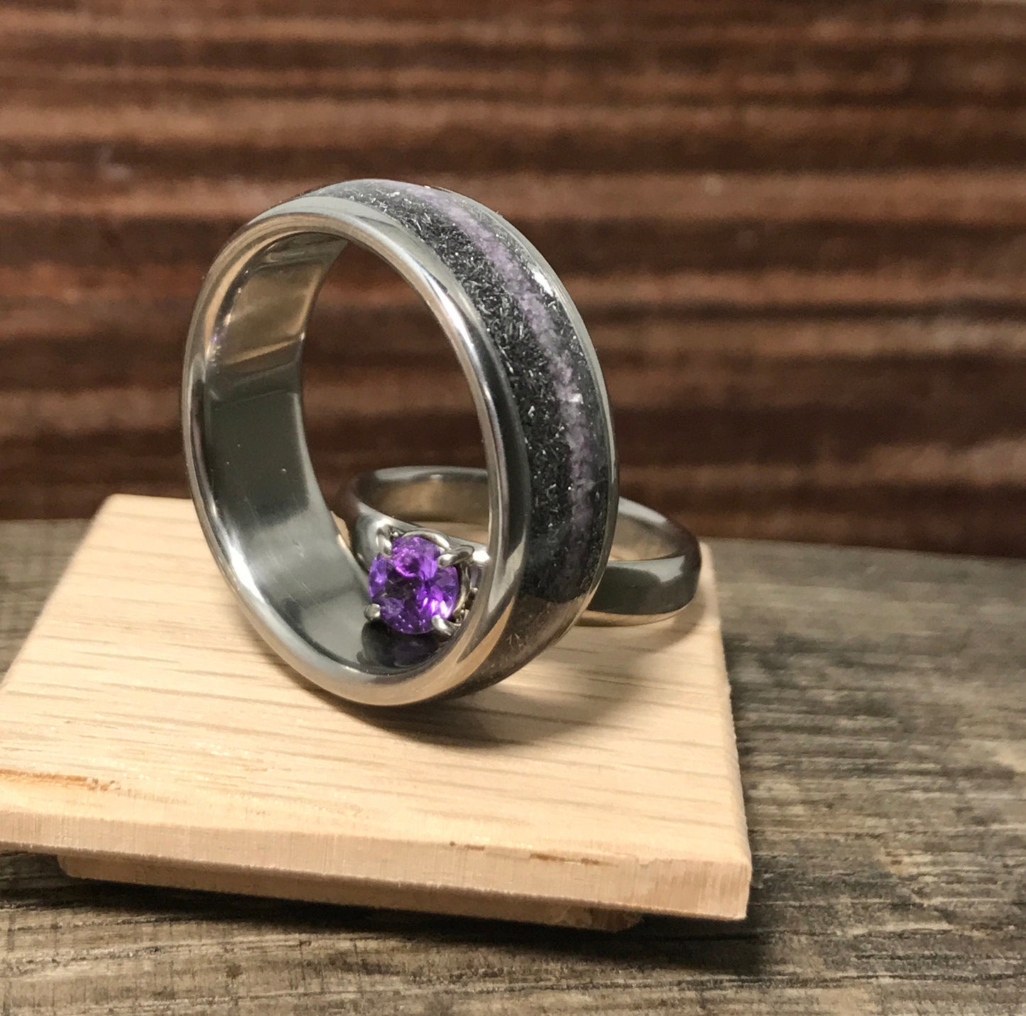 Wedding Band Set, Wedding Bands His and Hers, Meteorite Wedding Band Set, Mens ring, Womens Ring, Meteorite Ring, Amethyst Engagement Ring