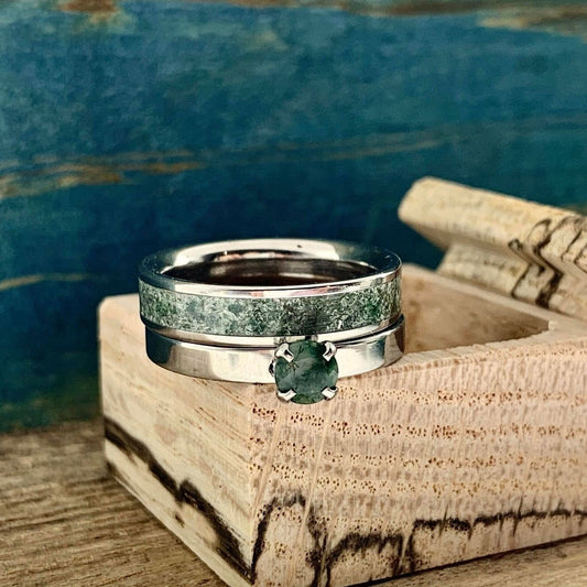 RobandLean's Moss Agate wedding band set featuring his and hers rings with customizable design for a unique love story.
